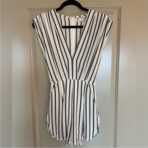 LF Rumor Boutique Striped Romper - Picture 3 of 6